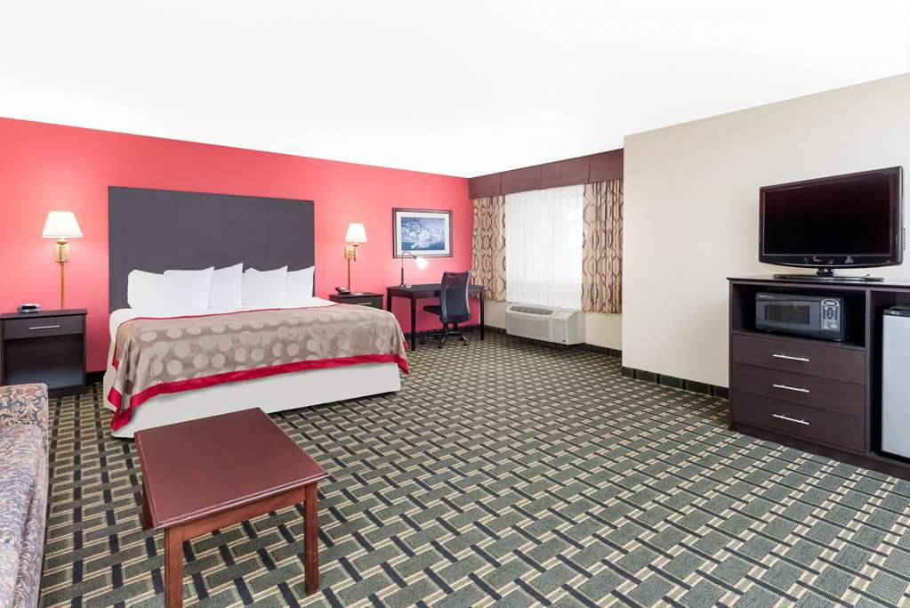 Ramada by Wyndham Vandalia - photo 8