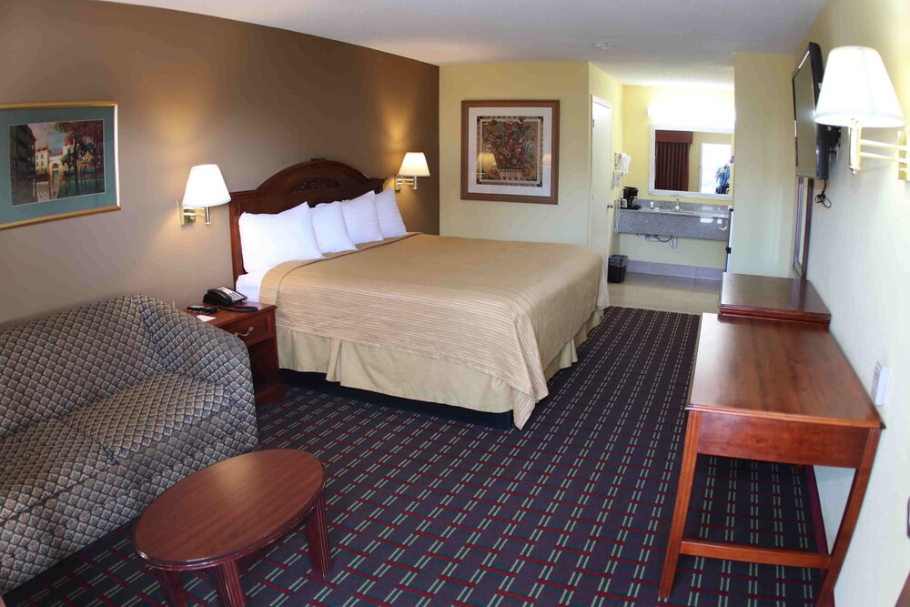 Loyalty Inn Hawkinsville - photo 9