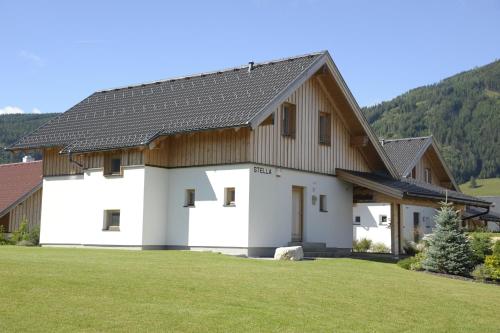Haus Stella — 4-Star Luxury Hotel in Mauterndorf, Austria