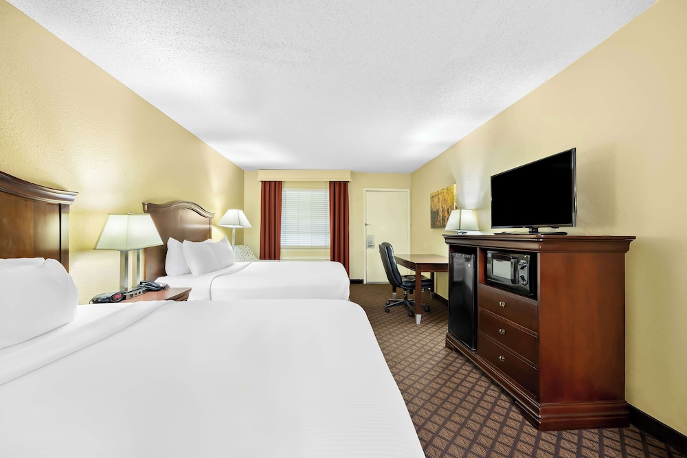 Best Western Coach House - photo 13