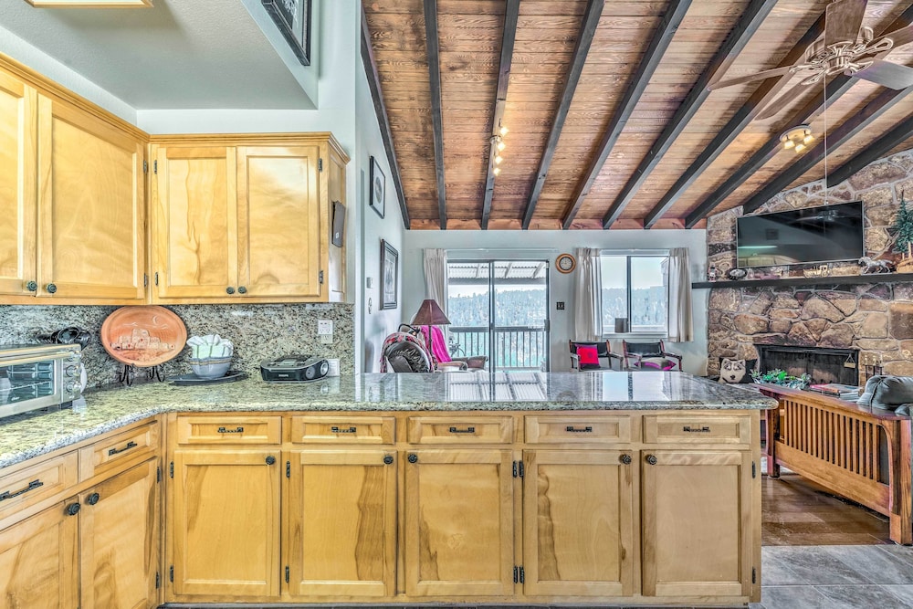 Scenic Hideaway w Deck & Grill 6 Mi to Ruidoso — hotel in Alto