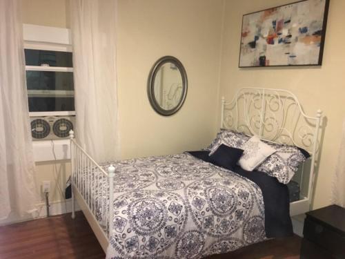 DTLA Oasis Private Bedroom with Exclusive Laundry Steps to the Heartbeat of LA — 4-Star Luxury Hotel in Los Angeles, United States