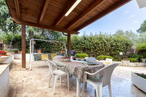 Villa Rosa relax place — 4-Star Luxury Hotel in Conversano, Italy
