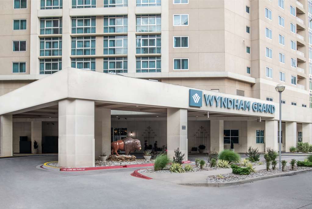 Wyndham Grand Oklahoma City Downtown - photo 2