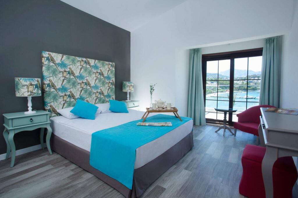 Mare Suites — hotel in Yalikavak