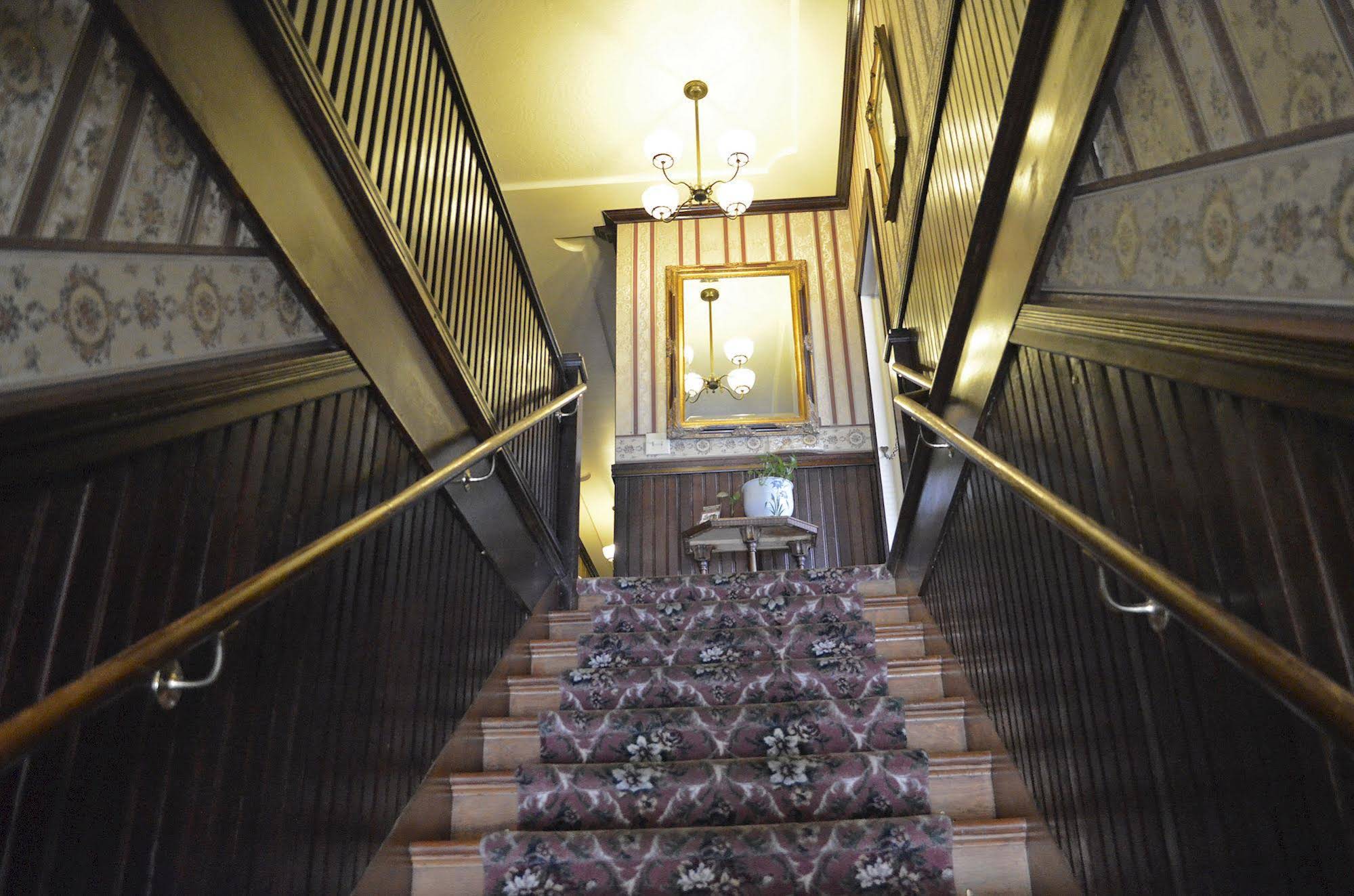 Historic National Hotel & Restaurant - photo 2