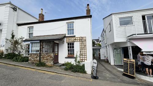 Hillside Cottage — 4-Star Luxury Hotel in Truro, United Kingdom