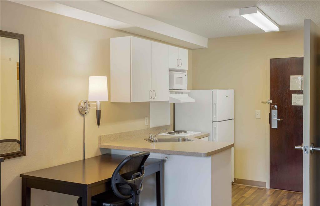 Extended Stay America Suites New York City LaGuardia Airport - photo 13