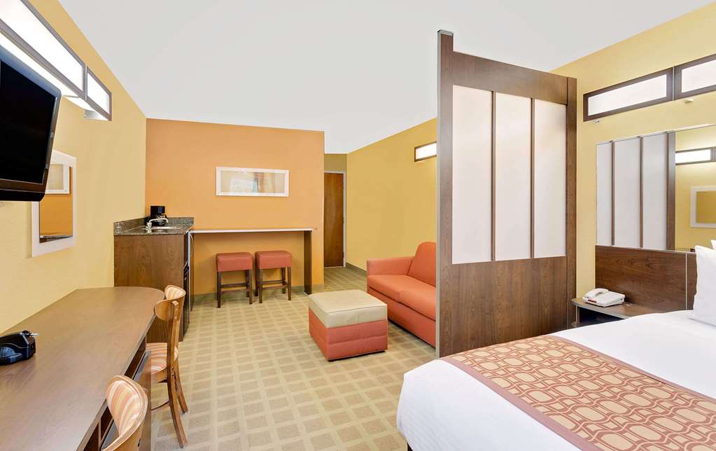 Microtel Inn & Suites by Wyndham Princeton - photo 11