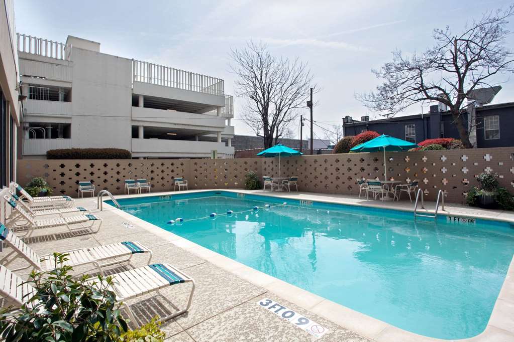 La Quinta Inn Suites Downtown Conference Center - photo 8