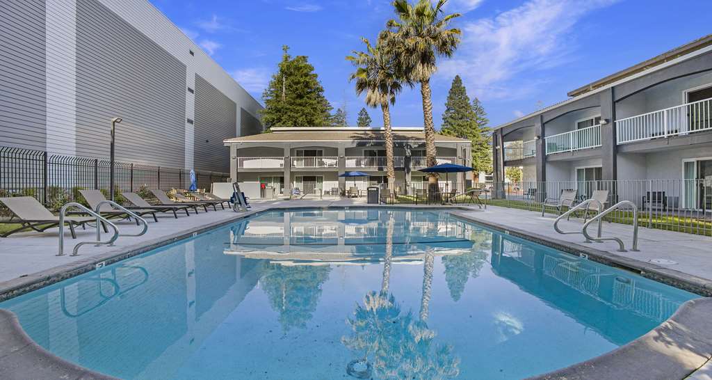 SureStay Plus Hotel by Best Western Sacramento North - photo 8