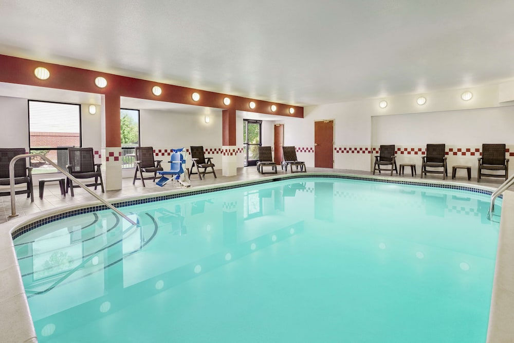 Hampton Inn Sacramento Rancho Cordova - photo 18