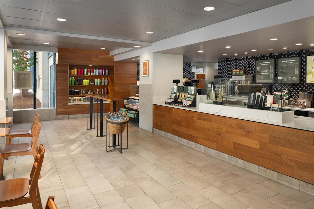 DoubleTree by Hilton Boston Downtown - photo 26