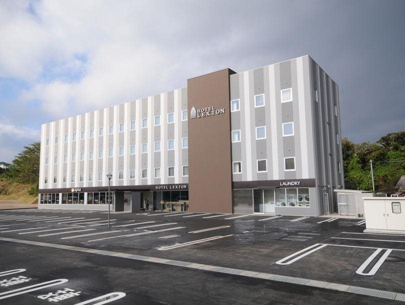 Hotel Lexton Tanegashima - carbon neutral hotel in Nishinoomote