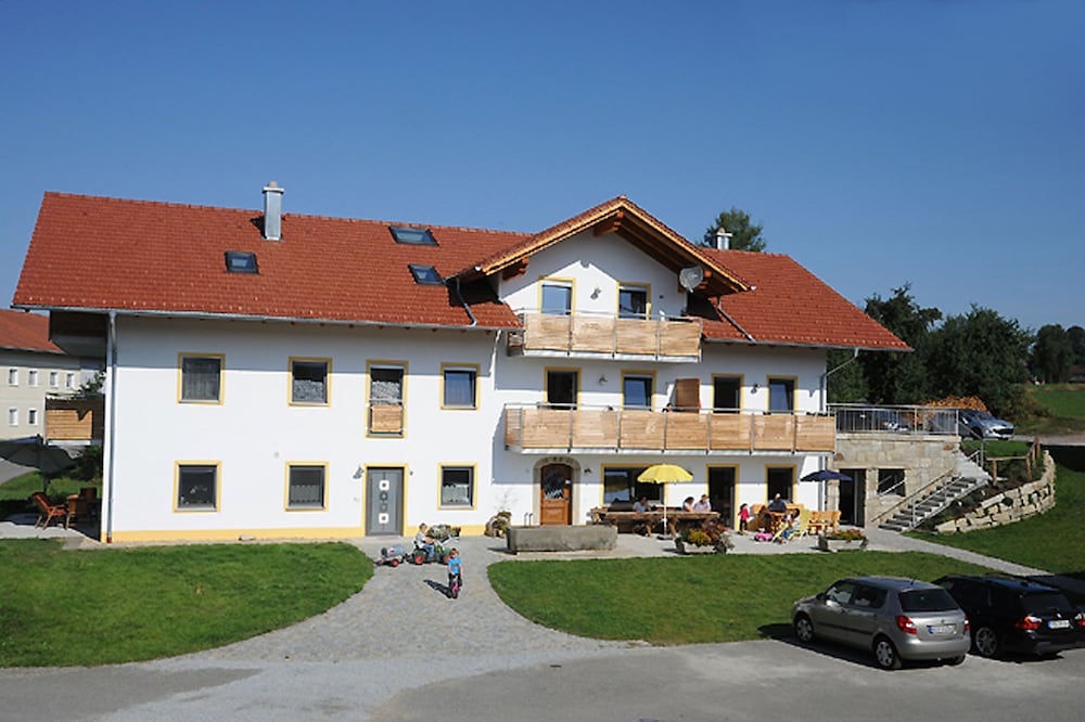 Exenbacher Hof — 4-Star Luxury Hotel in Arnbruck, Germany