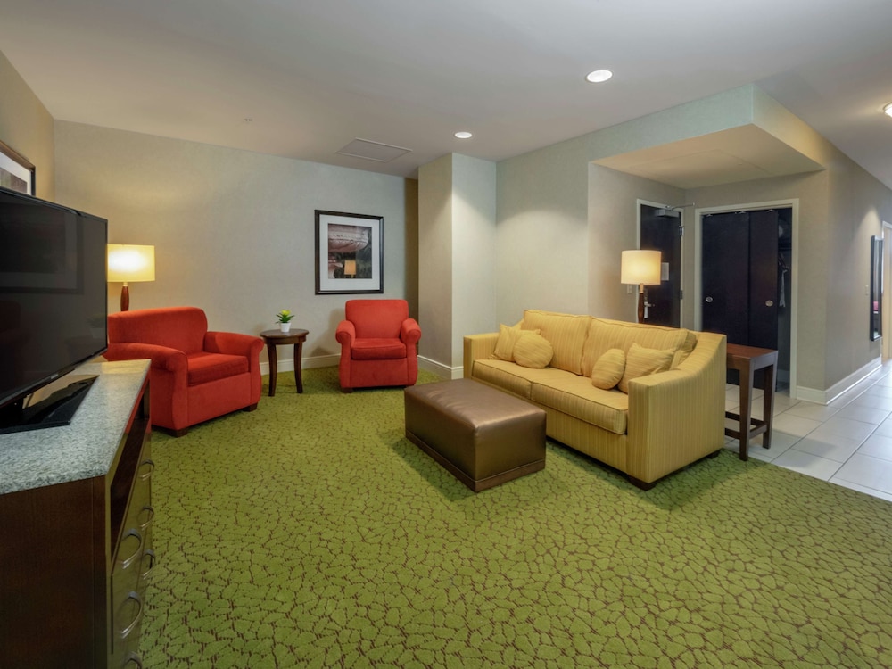 Hilton Garden Inn Buffalo Downtown - photo 26