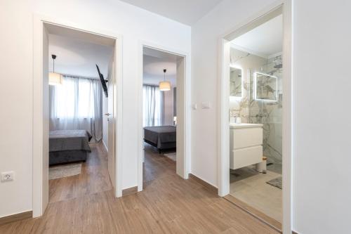 Blue Sky Apartment