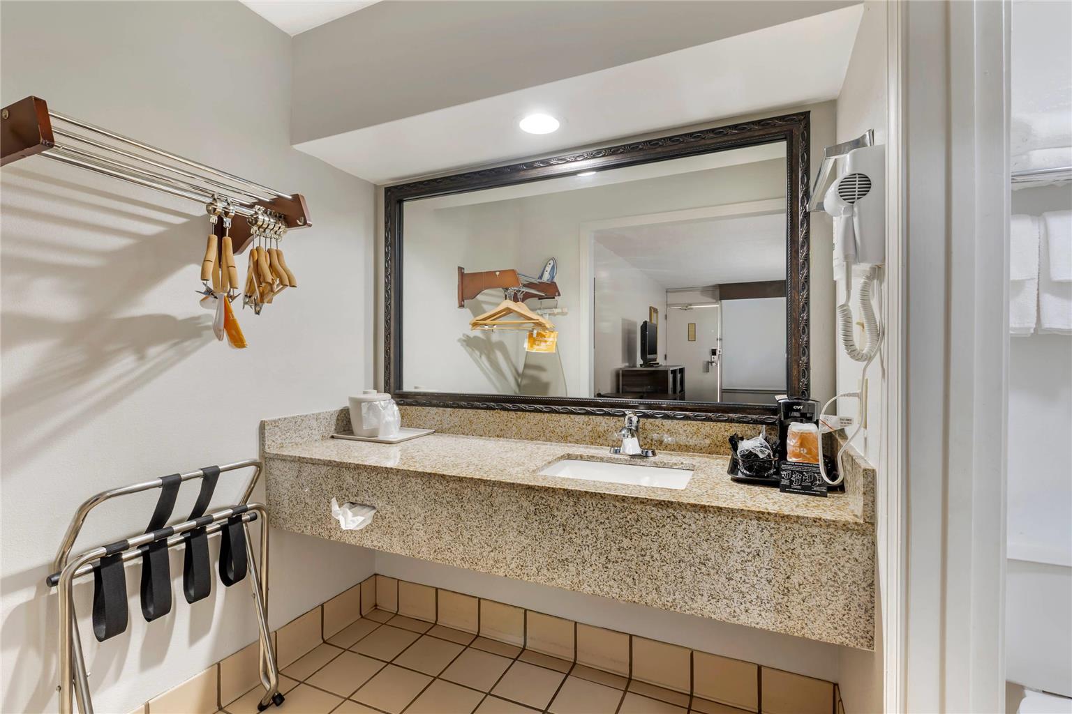 Quality Inn & Suites Easley Greenville - photo 21