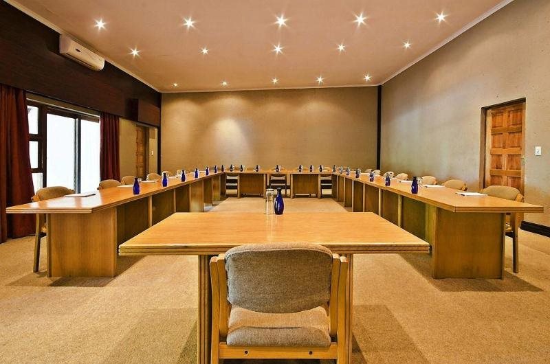 Stillpoint Country Manor — 4-Star Luxury Hotel in Johannesburg, South Africa