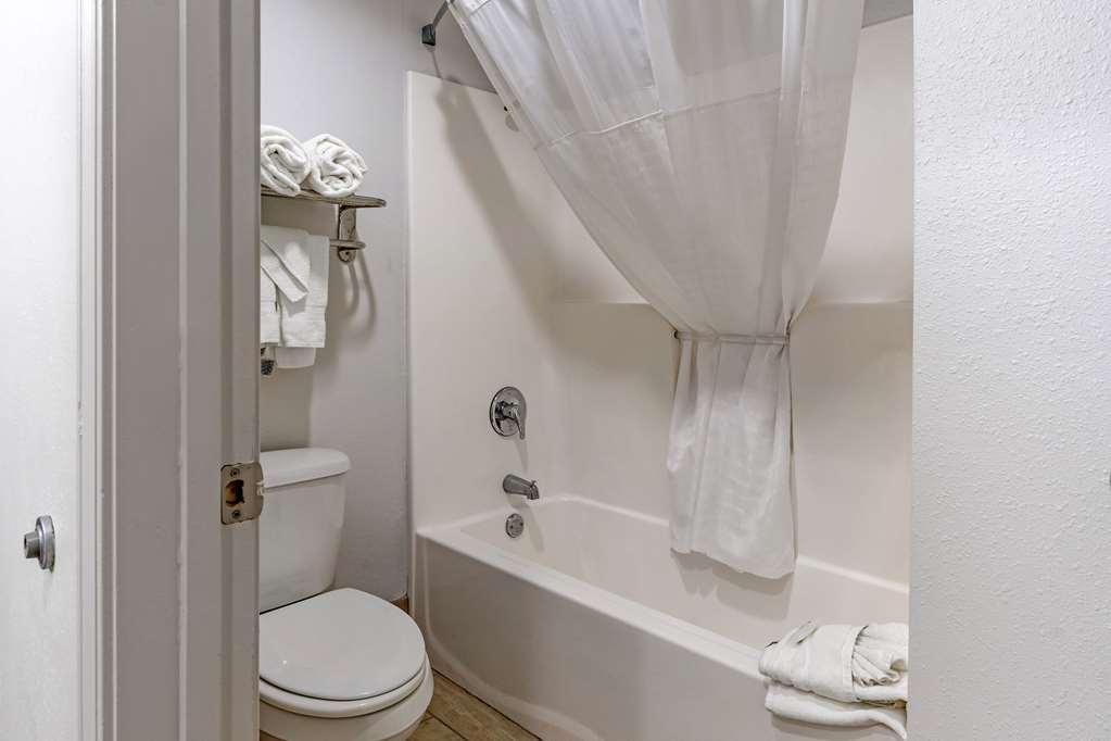 Comfort Inn & Suites Shelbyville - photo 22