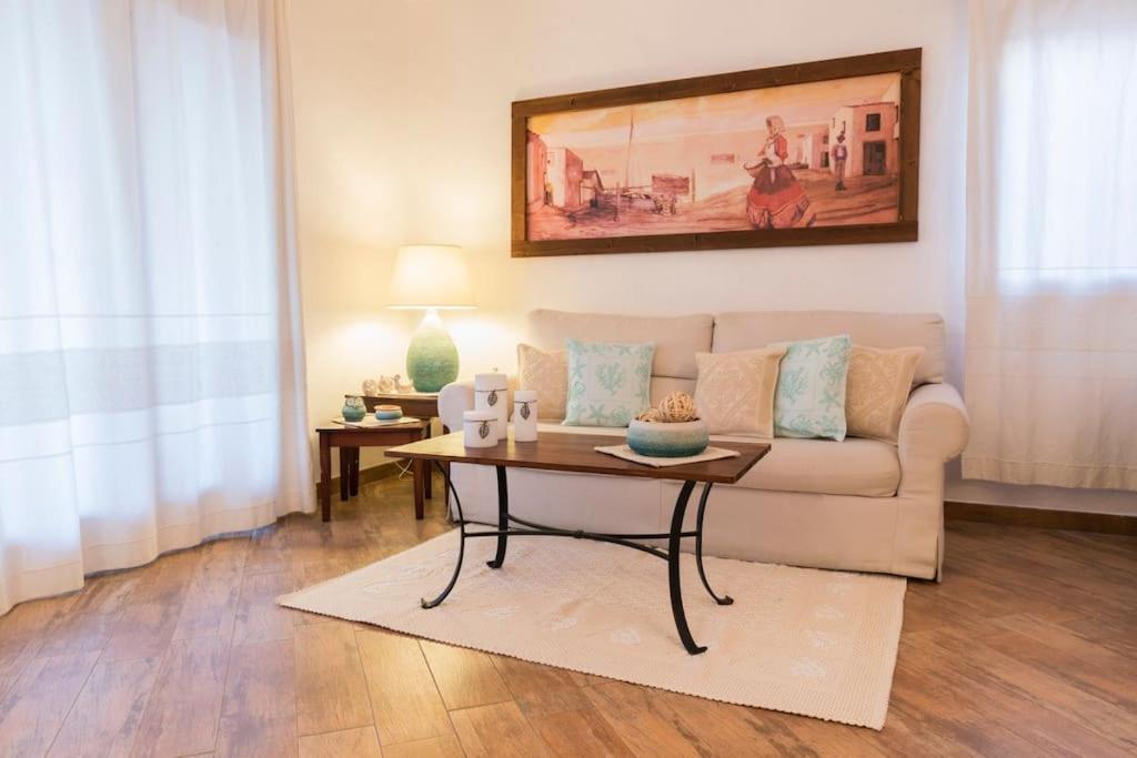 Sealine Villa with An Amazing View of Tavolara — 4-Star Luxury Hotel in Olbia, Italy