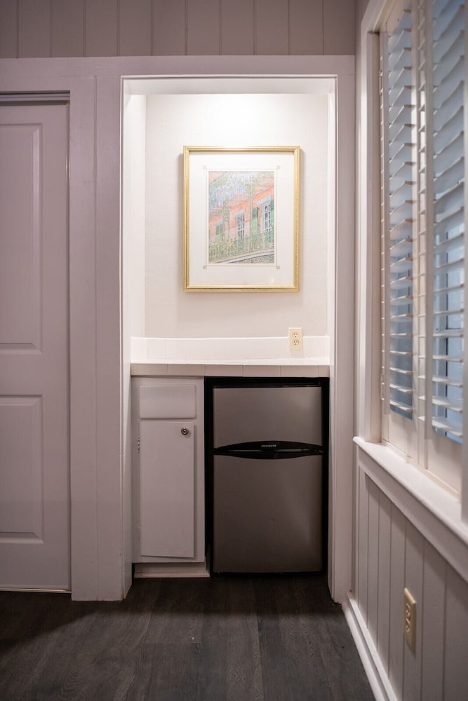 French Quarter Suites Hotel - photo 9