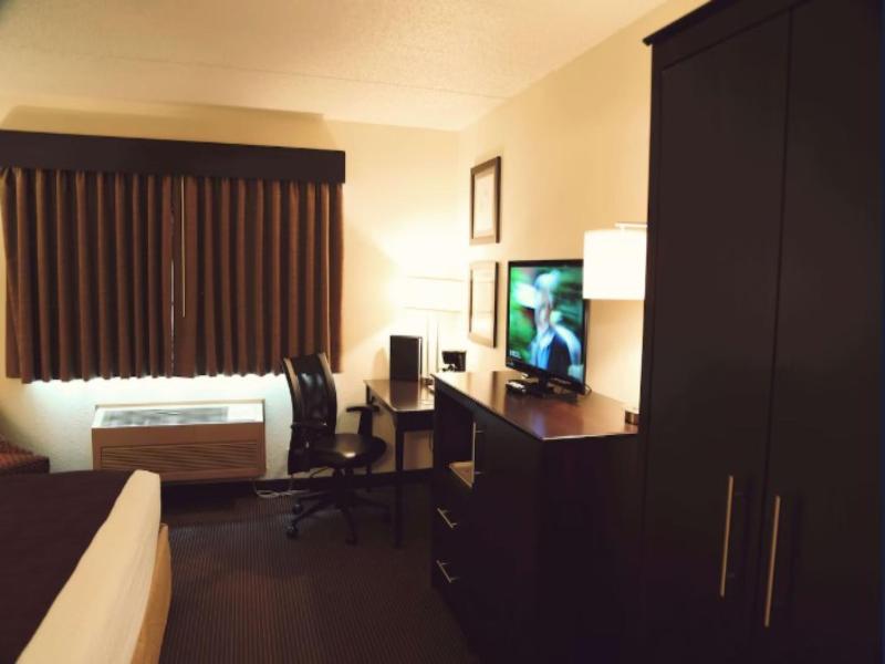 AmericInn by Wyndham Wadena - photo 10