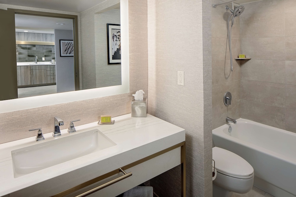DoubleTree by Hilton Tulsa Downtown - photo 56