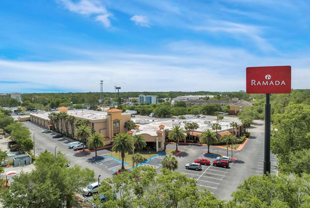 Ramada by Wyndham Jacksonville I 95 by Butler Blvd - photo 15