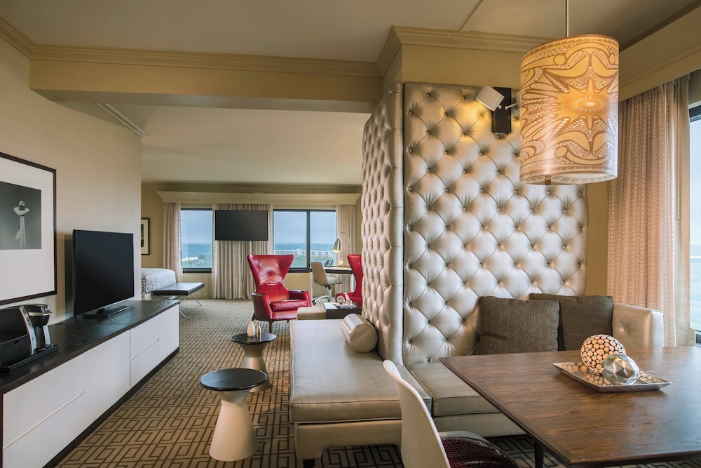 Renaissance Austin Hotel - photo 17