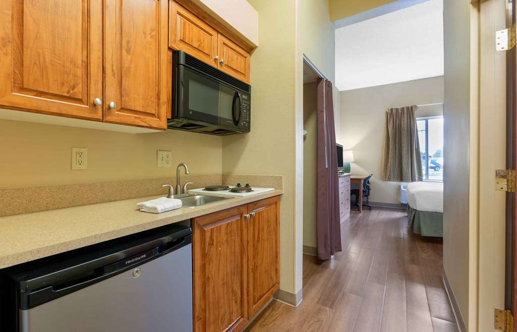 Extended Stay America Suites Findlay Tiffin Avenue - photo 9