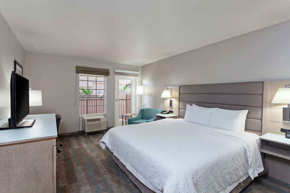 Hampton Inn & Suites Hermosa Beach - photo 7