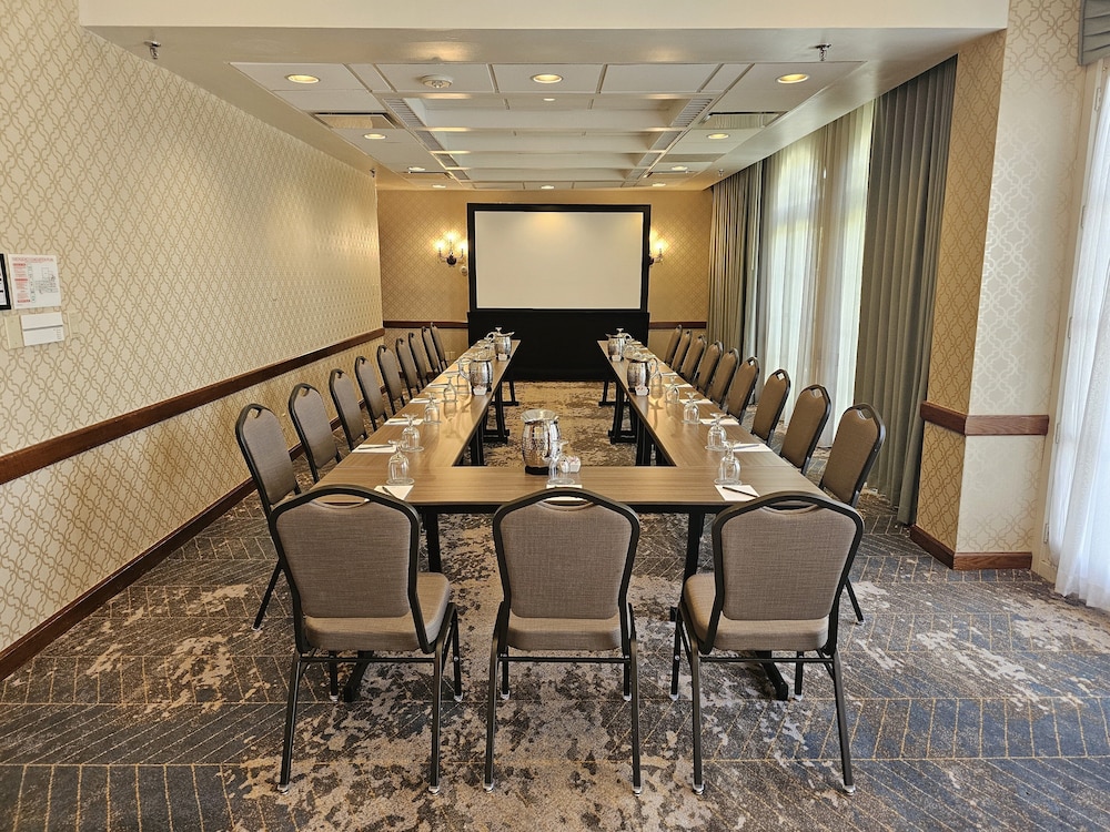 Crowne Plaza Phoenix Chandler Golf Resort by IHG - photo 101