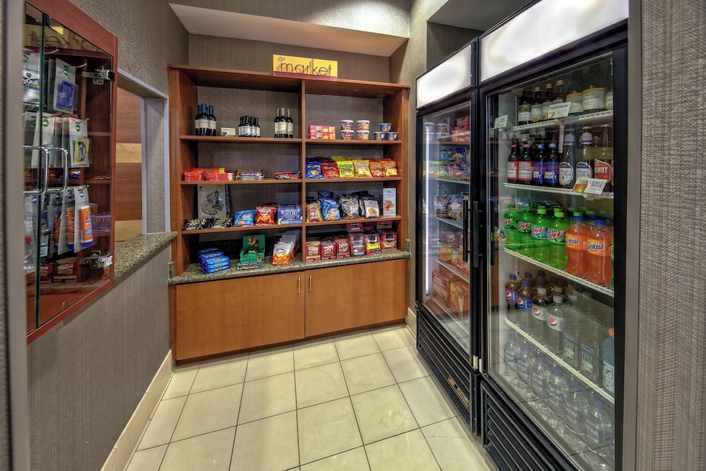 Springhill Suites by Marriott New Bern - photo 20
