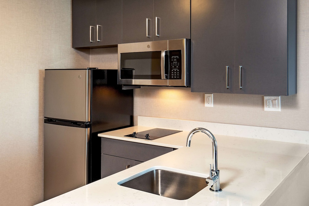 DoubleTree by Hilton Washington DC North Gaithersburg - photo 10