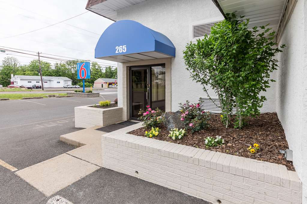 Motel 6 Warminster PA - photo 4