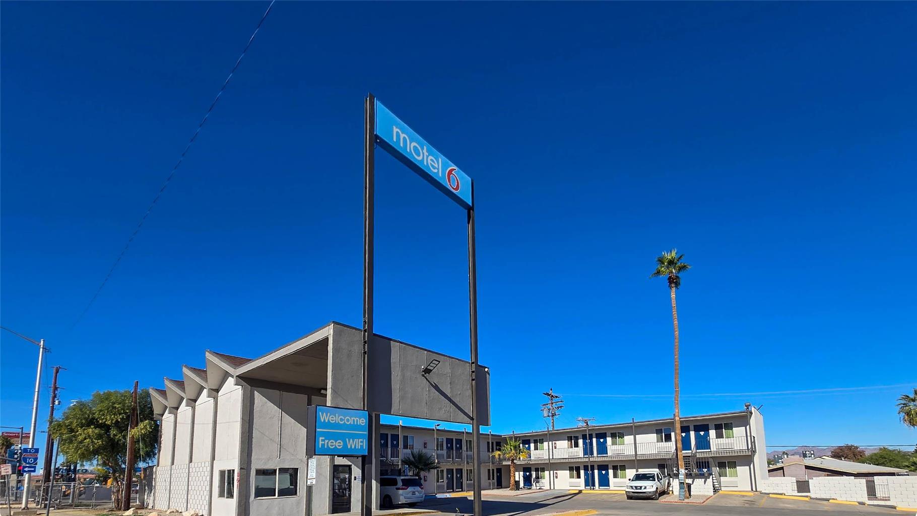 Motel 6 Blythe CA South - photo 35