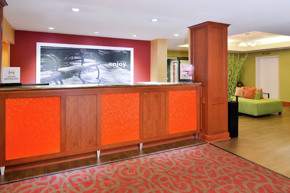 Hampton Inn Martinsburg - photo 5