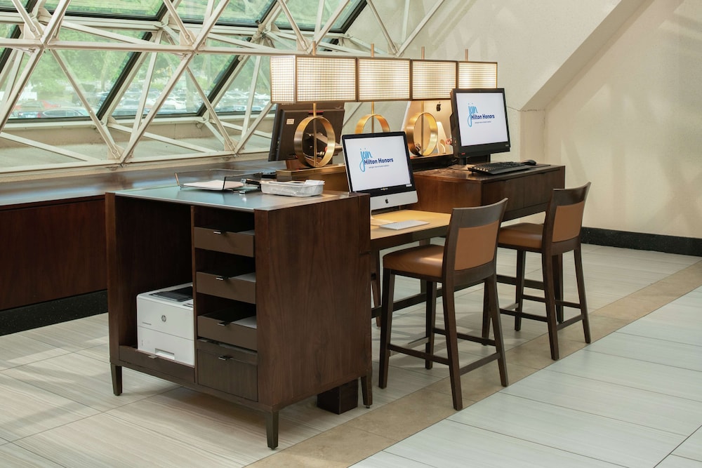 Hilton Bellevue - photo 61