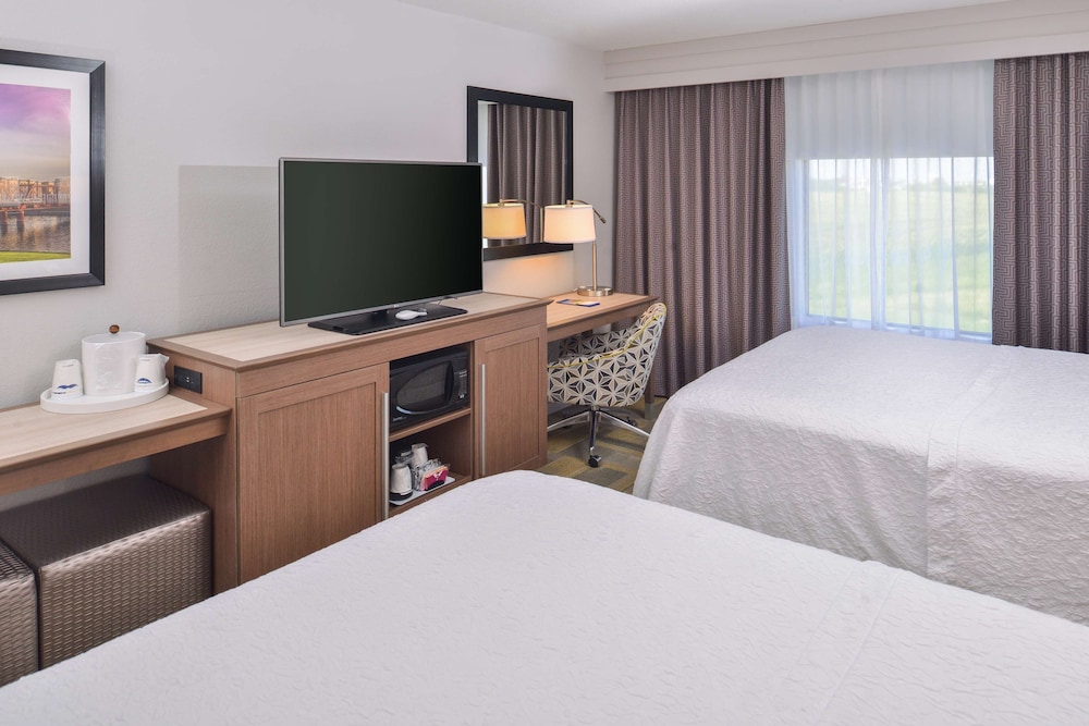 Hampton Inn & Suites Altoona Des Moines - photo 11