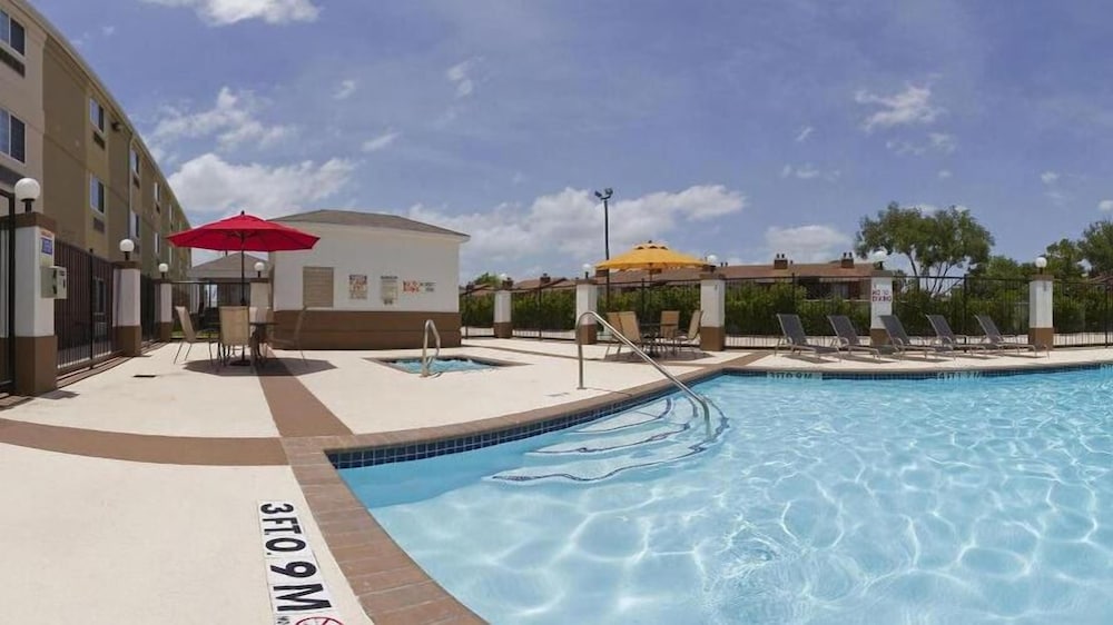 Candlewood Suites Houston Westchase Westheimer. by IHG - photo 13