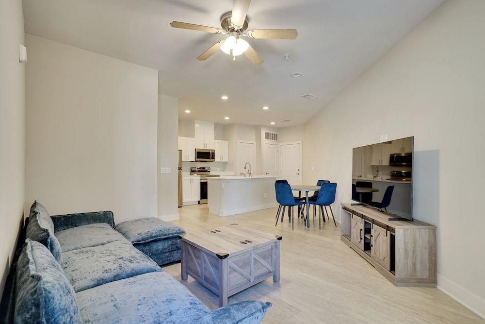 Pool Access 1 Mi To Shops And Eats Crowley Rental 22250218 — Crowley