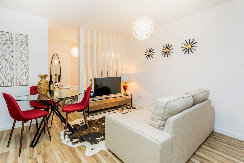 LxWay Apartments Poço dos Negros — 4-Star Luxury Hotel in Lisbon, Portugal