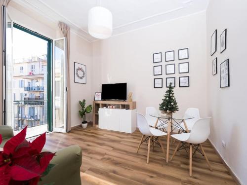 Home Holiday Rome Basilica San Pietro — 4-Star Luxury Hotel in Rome, Italy
