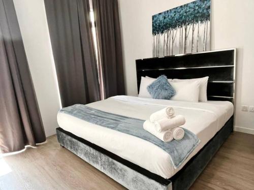 ModernLux Lovely Studio Apartment in JVT next to Park — 4-Star Luxury Hotel in Dubai, United Arab Emirates