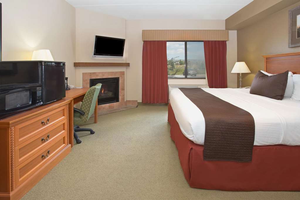 AmericInn by Wyndham Laramie Near University of Wyoming - photo 30