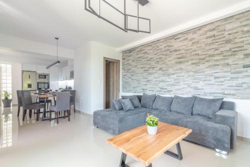 Villa Lydia — 4-Star Luxury Hotel in Rethymno, Greece