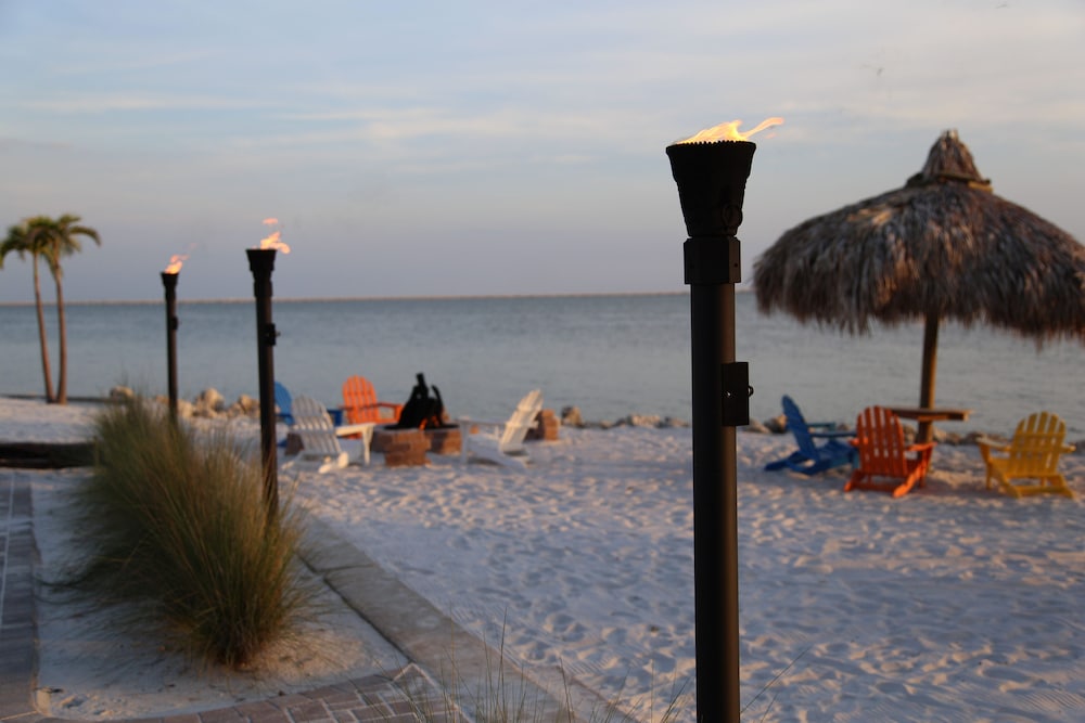 Sailport Waterfront Suites - photo 52