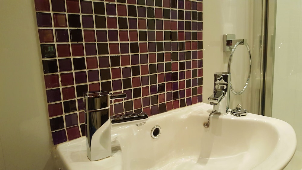 Gabrielle’s Hotel — Blackpool — photo 2