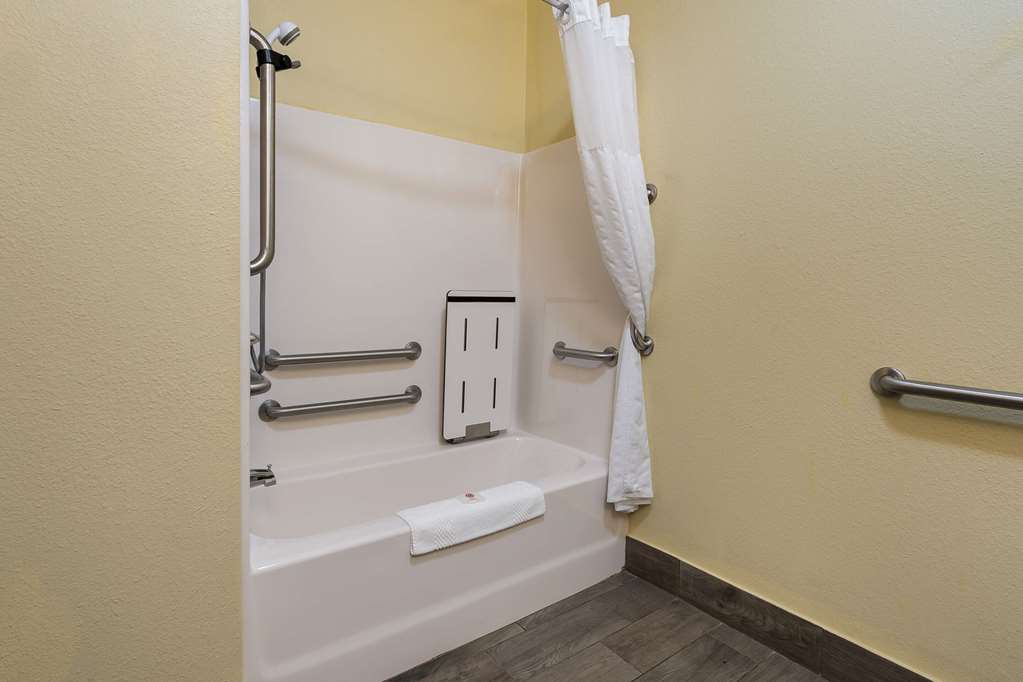 Comfort Inn Yankton SD - photo 20